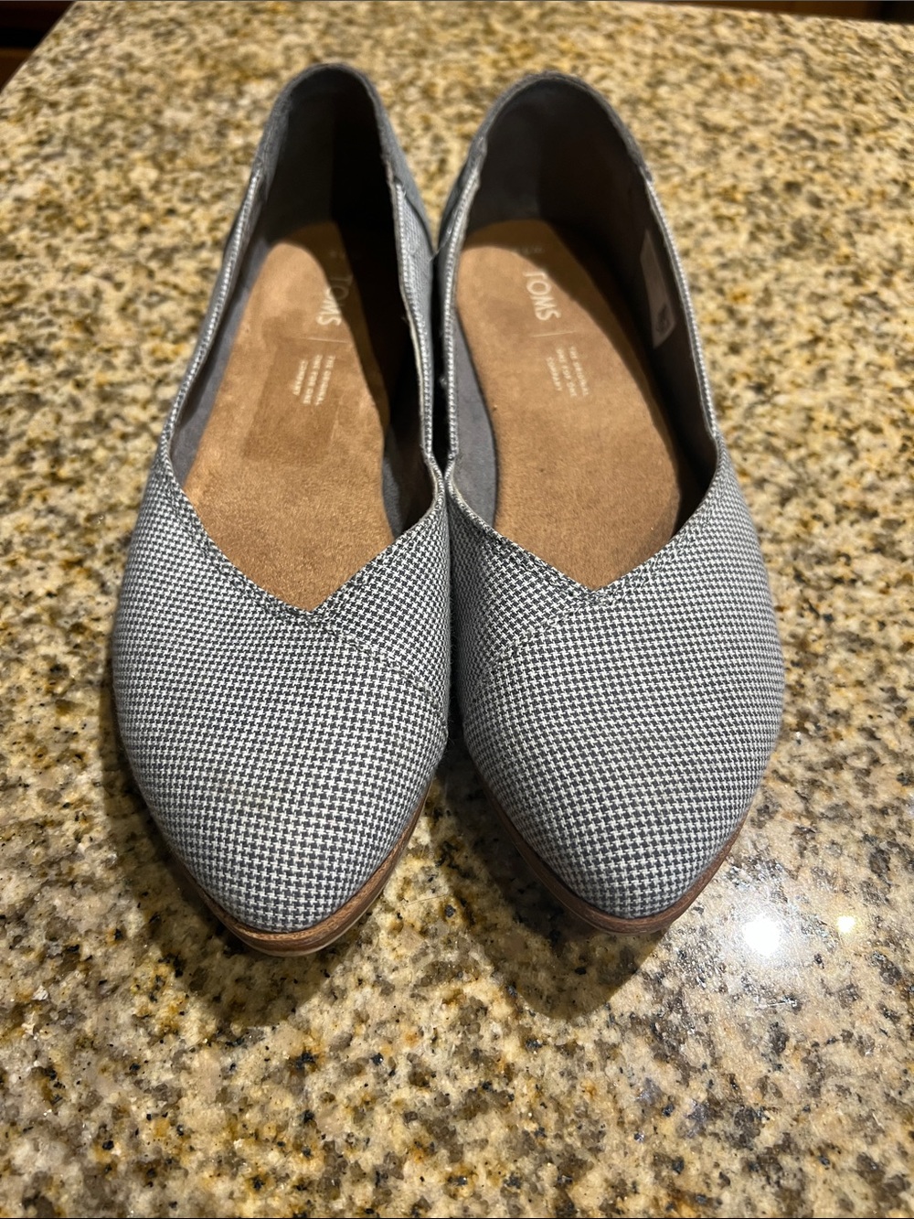 TOMS Women's Houndstooth Pointed Flats - Black & White
